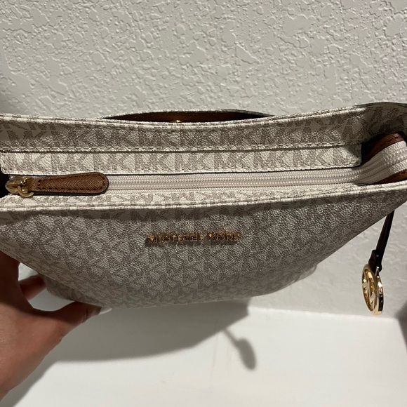 MK Jet set crossbody cream - Picture 5 of 8